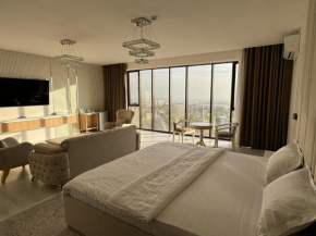 Aram Hotel